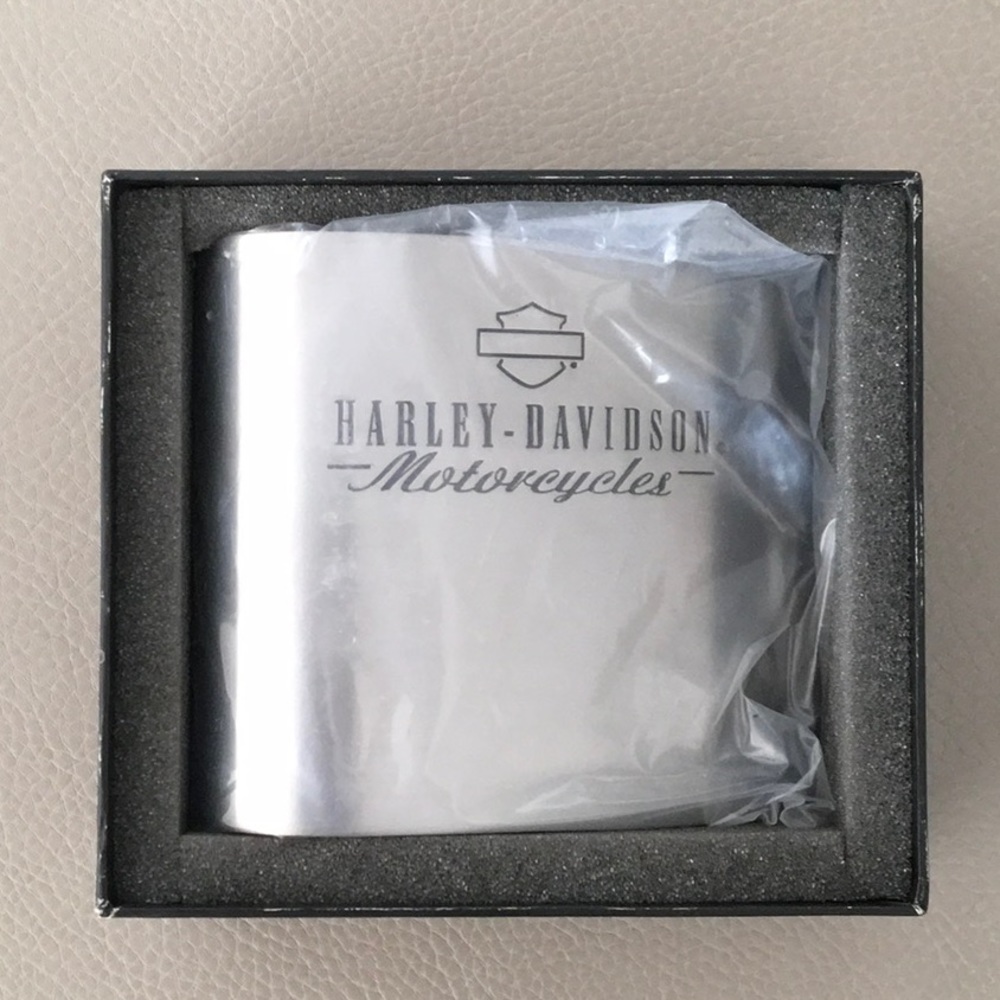 H-D Silhouette Pen/Pencil Hold